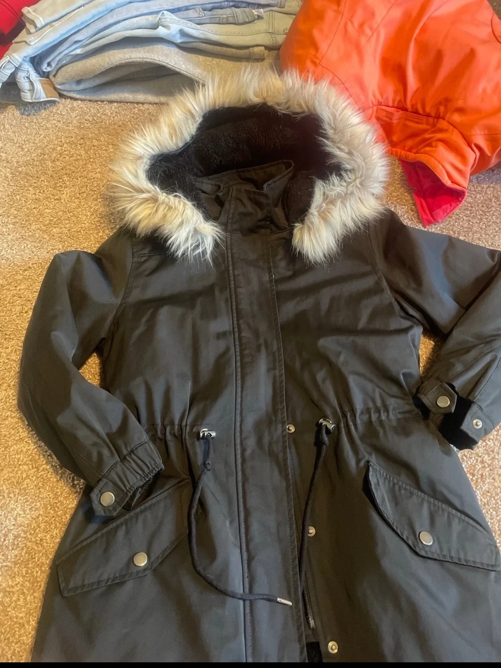 Black Faux-Fur Trim Parka Jacket - Women
